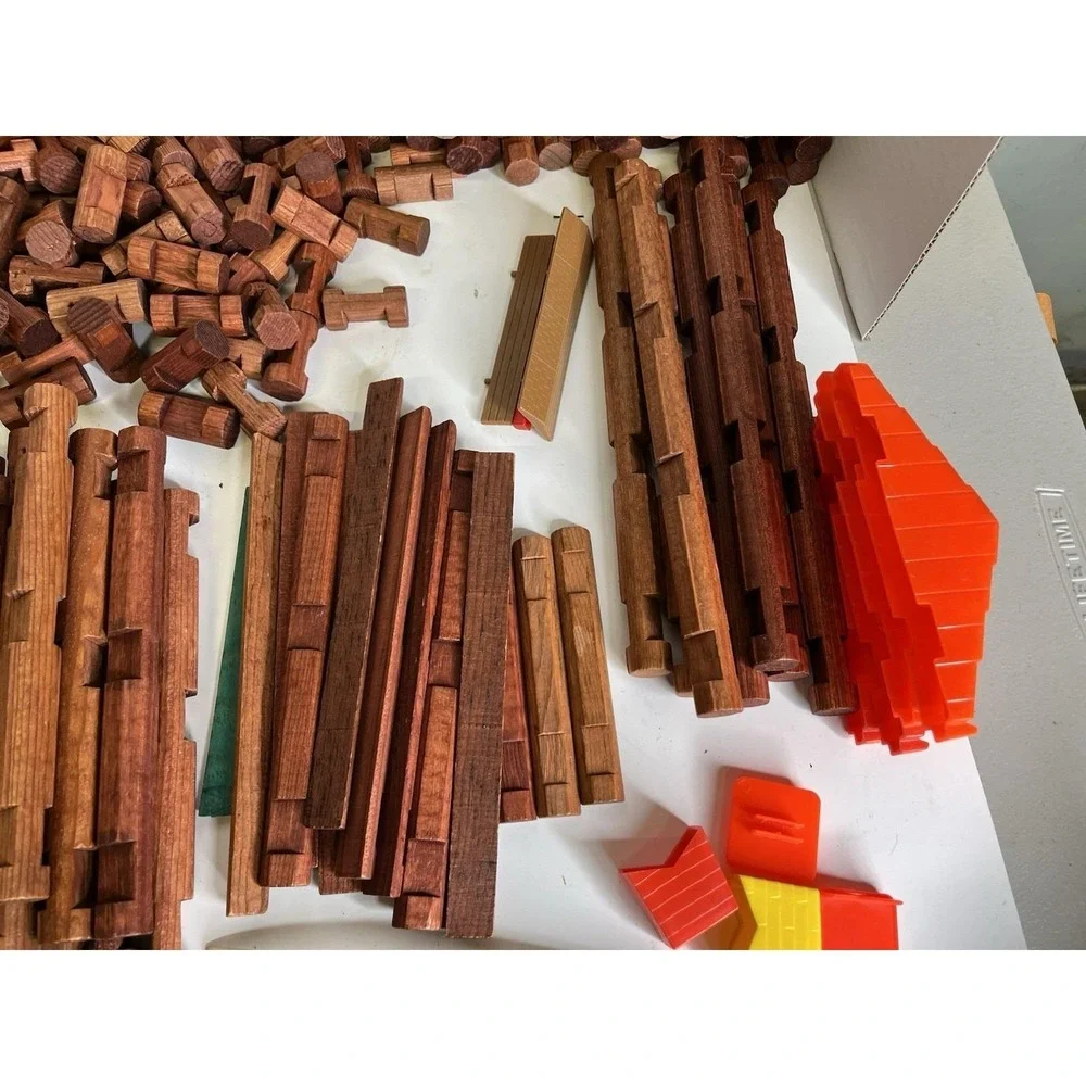 Lincoln Logs vintage lincoln